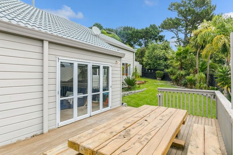 Photo of property in 5 Bushlands Park Drive, Albany, Auckland, 0632