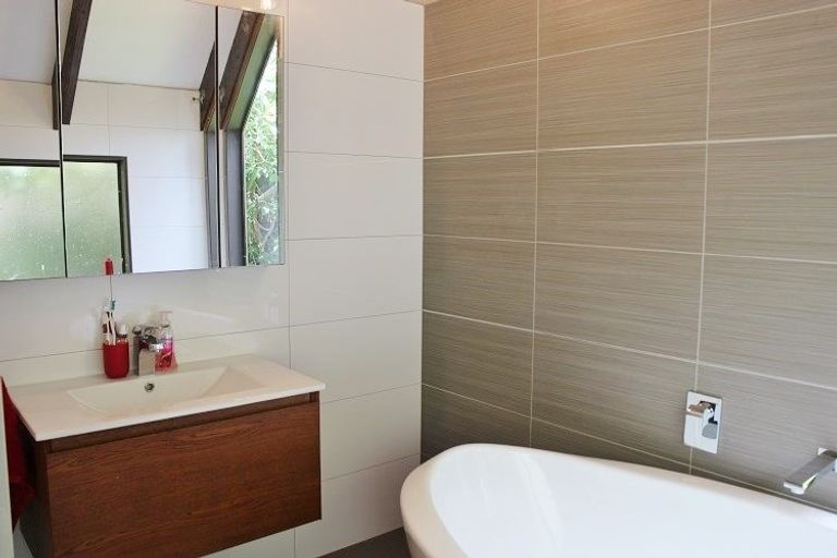 Photo of property in 14 Ngatarua Road, Putiki, Whanganui, 4500