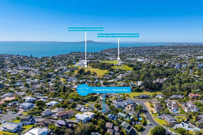 Photo of property in 2 Seaford Place, Murrays Bay, Auckland, 0630