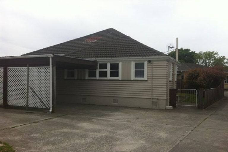 Photo of property in 31 Dickson Crescent, Hornby, Christchurch, 8042