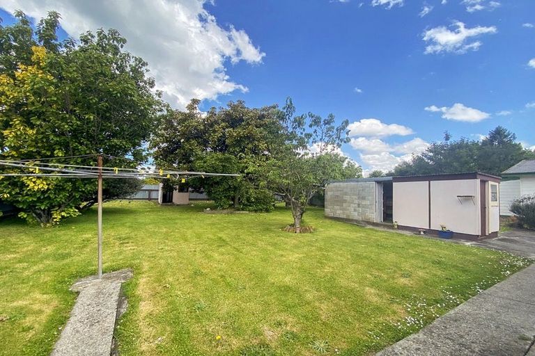 Photo of property in 21 Dampier Avenue, Awapuni, Palmerston North, 4412