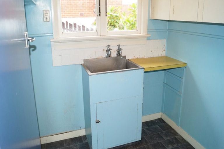 Photo of property in 70 Hocken Street, Kenmure, Dunedin, 9011