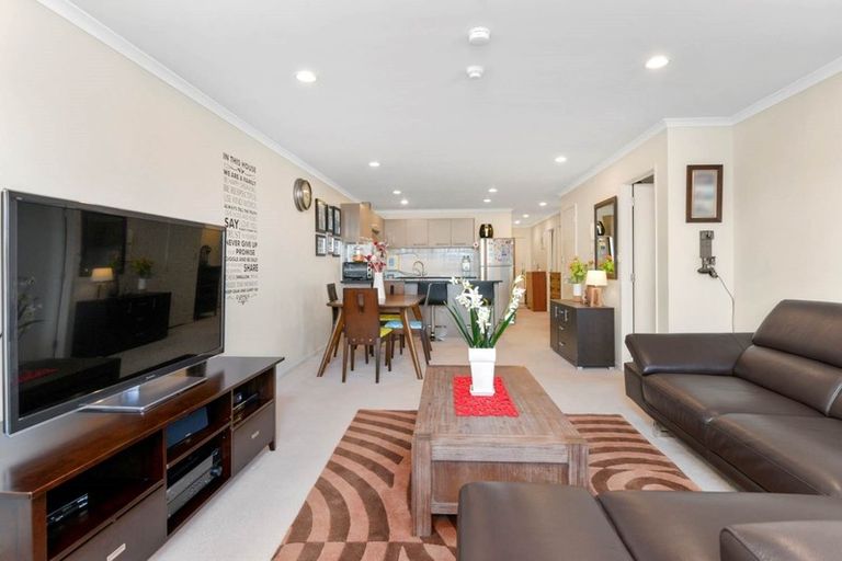 Photo of property in 504/26 Remuera Road, Newmarket, Auckland, 1050