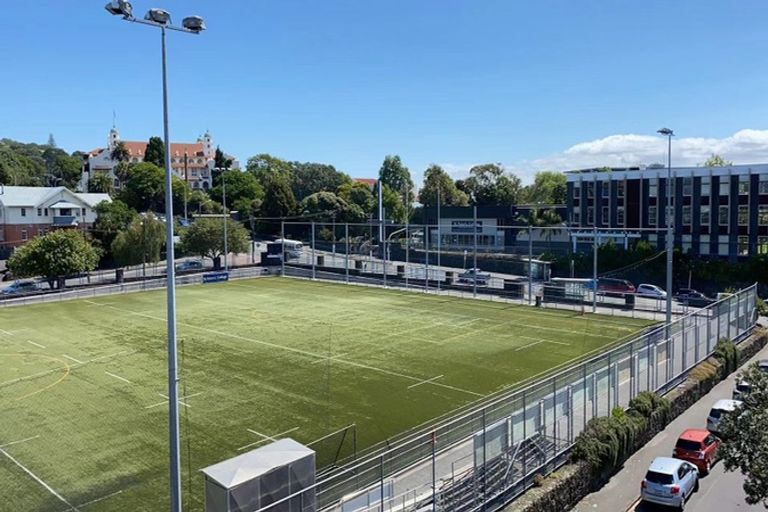 Photo of property in 1 Lion Place, Papamoa, 3118