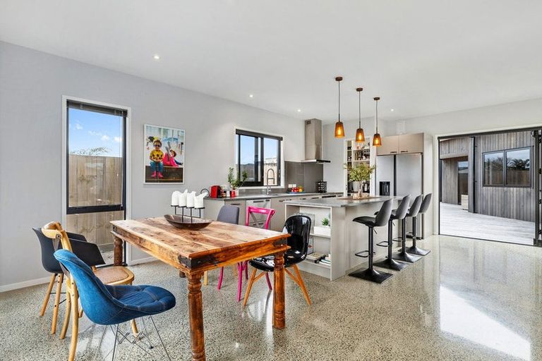 Photo of property in 6 Paulene Anne Place, Mangawhai Heads, Mangawhai, 0505