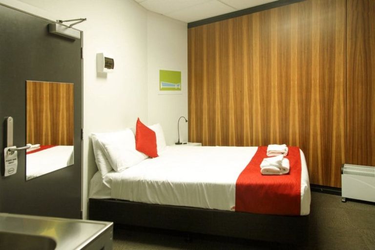 Photo of property in Breeze Plaza, 1002/57 Manners Street, Te Aro, Wellington, 6011