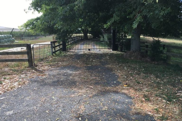 Photo of property in 3668 Cambridge Road, Leamington, Cambridge, 3495