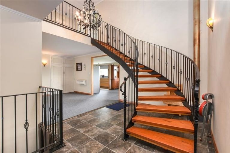 Photo of property in 8 Hugh Street, Sawyers Bay, Port Chalmers, 9023