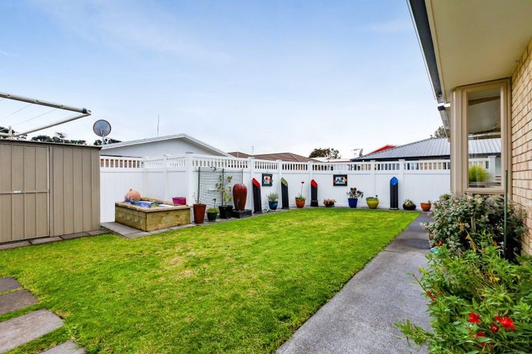 Photo of property in 23 Clemow Road, Fitzroy, New Plymouth, 4312