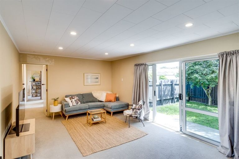 Photo of property in 50 Trigg Crescent, Taradale, Napier, 4112