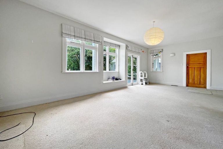 Photo of property in 25 Chamberlain Road, Karori, Wellington, 6012