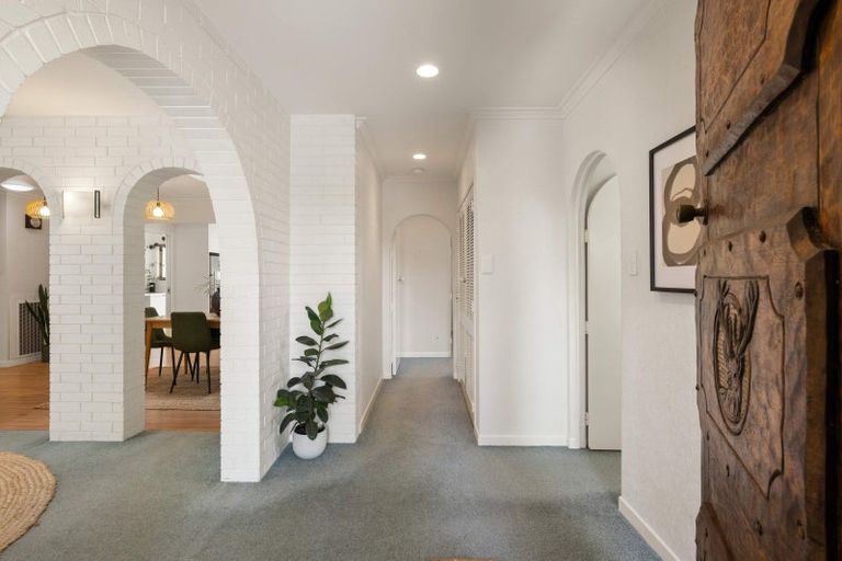 Photo of property in 61 Chedworth Avenue, Chedworth, Hamilton, 3210