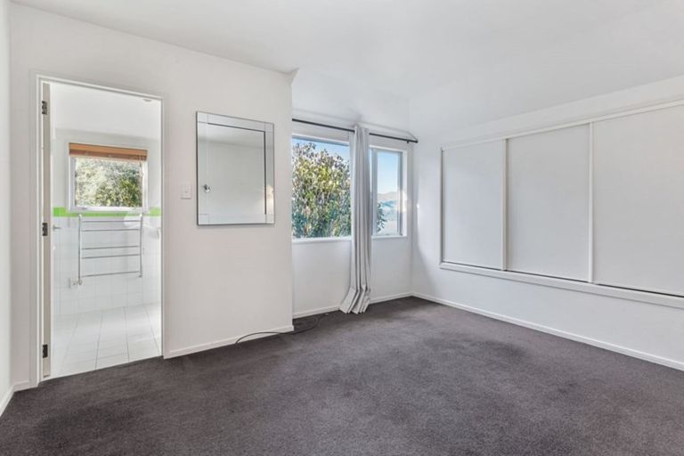 Photo of property in 17a Dudley Road, Lyttelton, 8082