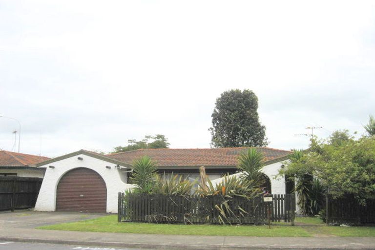 Photo of property in 2/91 Rosehill Drive, Rosehill, Papakura, 2113