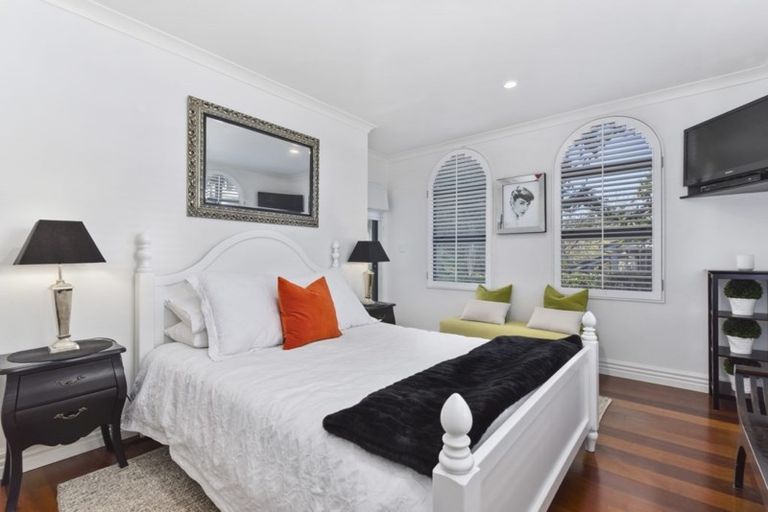 Photo of property in 1/177 Hurstmere Road, Takapuna, Auckland, 0622