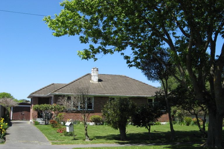 Photo of property in 10 Attlee Crescent, Bryndwr, Christchurch, 8053