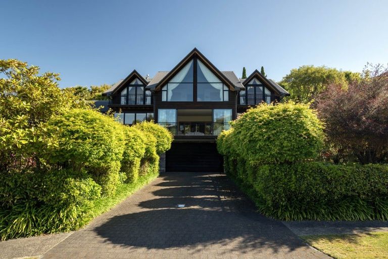 Photo of property in 5 Te Urunga Place, Acacia Bay, Taupo, 3330