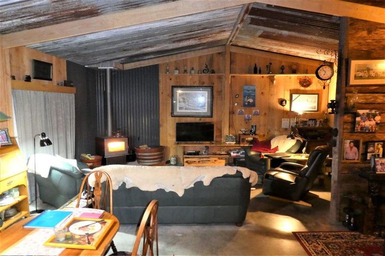 Photo of property in 102 Boons Valley Road, Waikawa, Picton, 7220