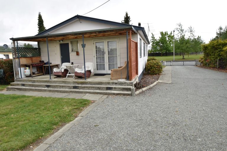 Photo of property in 9 Ruataniwha Road, Twizel, 7901