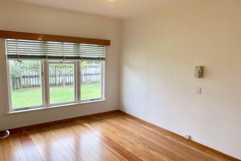 Photo of property in 6 Mildmay Road, Henderson, Auckland, 0610