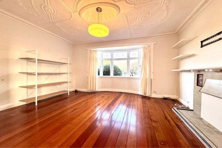 Photo of property in 12 Burrows Avenue, Karori, Wellington, 6012