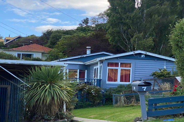 Photo of property in 7 Dickson Street, Macandrew Bay, Dunedin, 9014