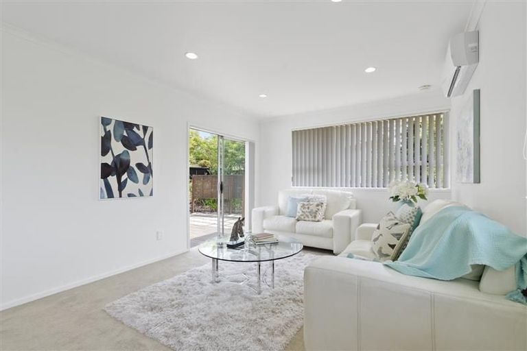 Photo of property in 83 Advene Road, Cockle Bay, Auckland, 2014