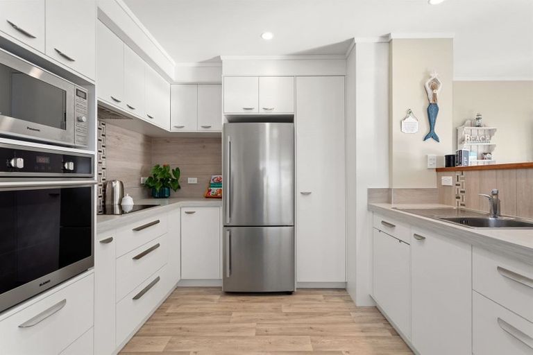 Photo of property in 266 Ocean Road, Ohope, 3121