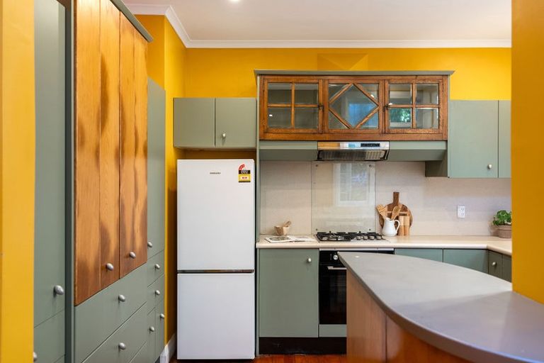 Photo of property in 82 Mortimer Terrace, Brooklyn, Wellington, 6021