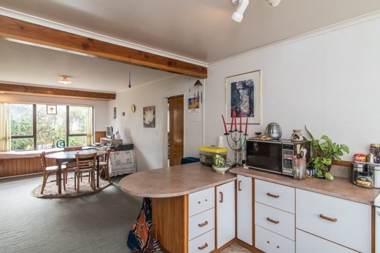 Photo of property in 140 Arawhata Road, Paraparaumu, 5032