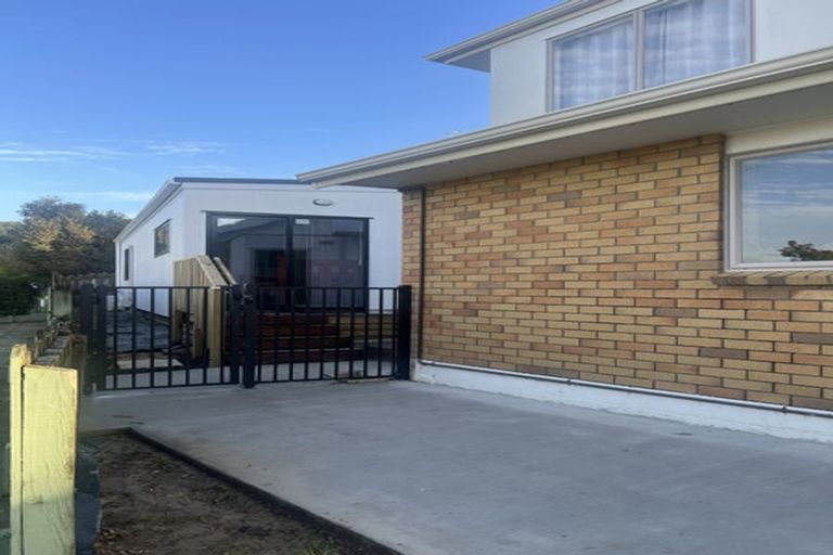 Photo of property in 7 Fulmar Way, Unsworth Heights, Auckland, 0632