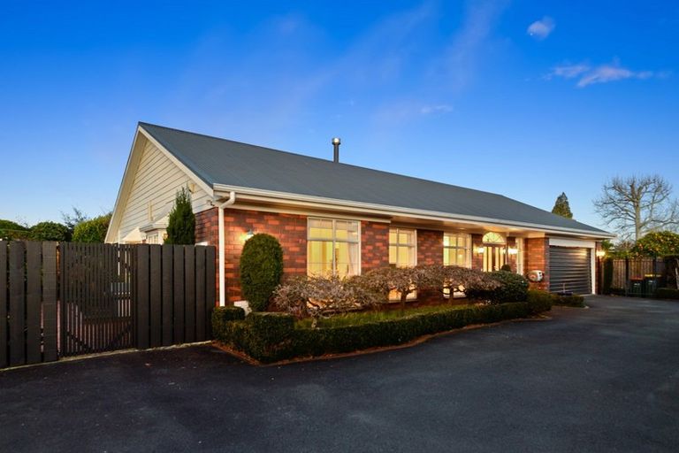 Photo of property in 60b Sandwich Road, St Andrews, Hamilton, 3200