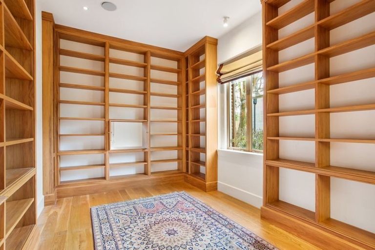 Photo of property in 29 Garden Road, Merivale, Christchurch, 8014