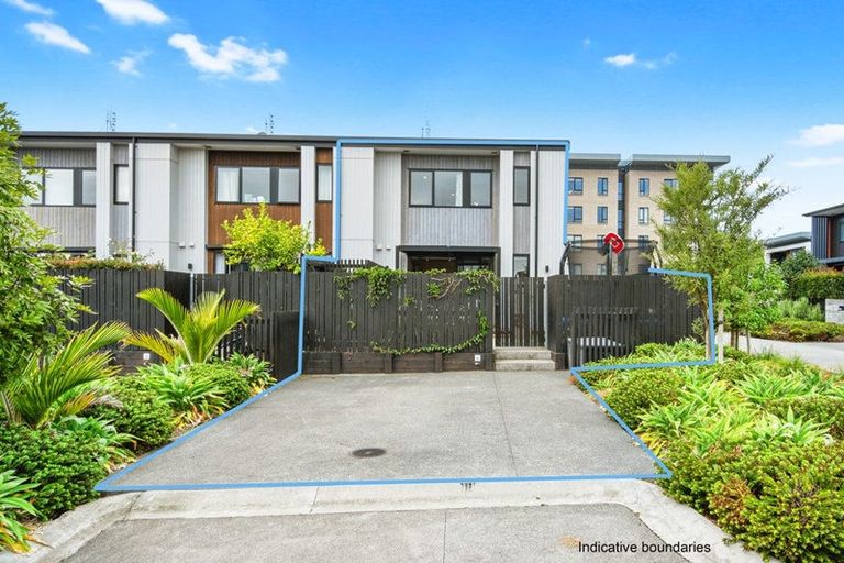 Photo of property in 98 Clark Road, Hobsonville, Auckland, 0616