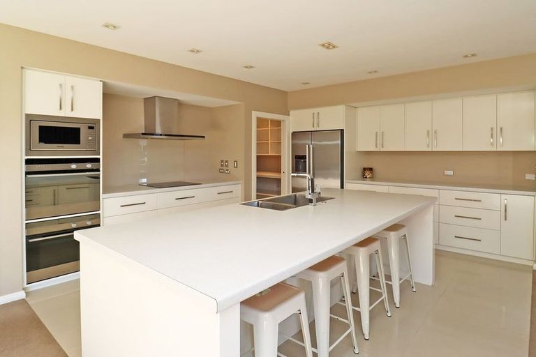 Photo of property in 2 Mcmullan Place, Oamaru North, Oamaru, 9400