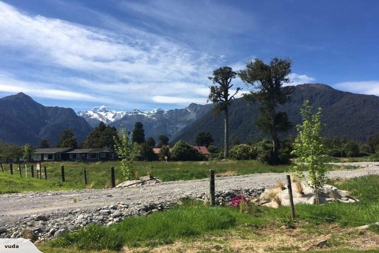 Photo of property in 2 Williams Drive, Fox Glacier, 7886