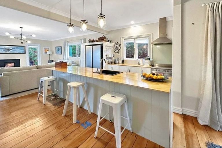 Photo of property in 64a Cologne Street, Martinborough, 5711