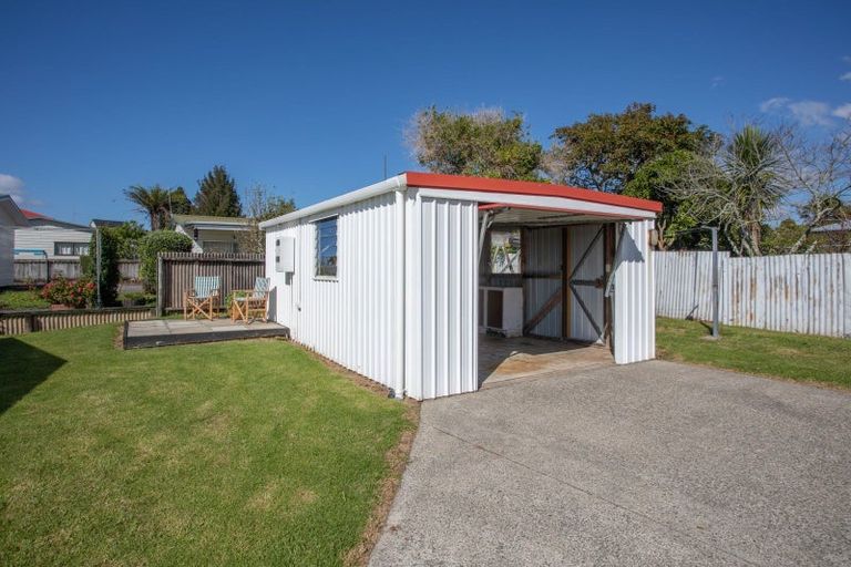 Photo of property in 11 Kauri Place, Tairua, 3508