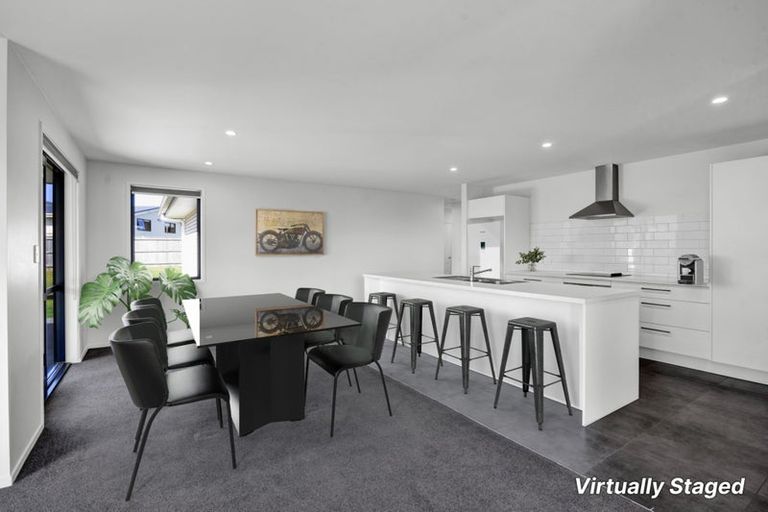 Photo of property in 66 Murray Avenue, Hawera, 4610