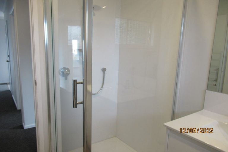 Photo of property in 4 Zita Maria Drive, Massey, Auckland, 0614