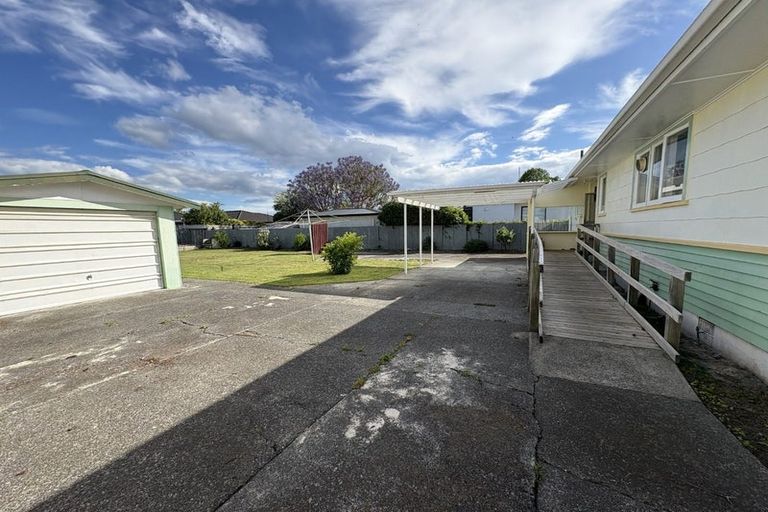 Photo of property in 7 Bowling Road, Greenmeadows, Napier, 4112