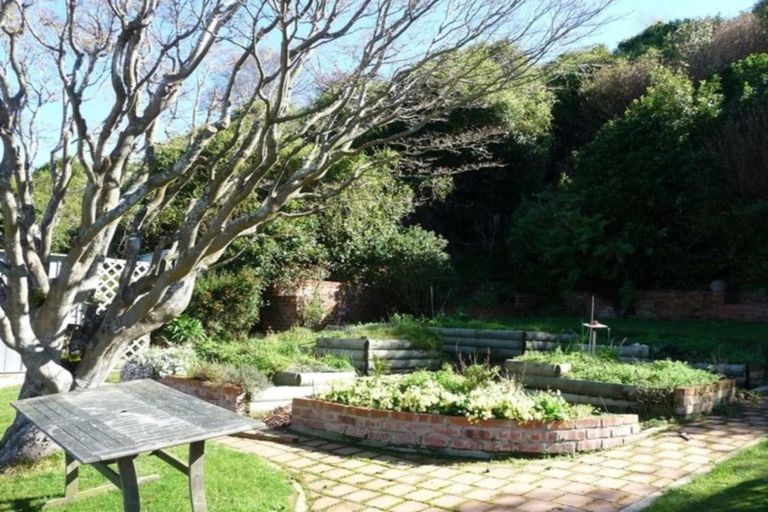 Photo of property in 26 Seaview Terrace, Kew, Dunedin, 9012