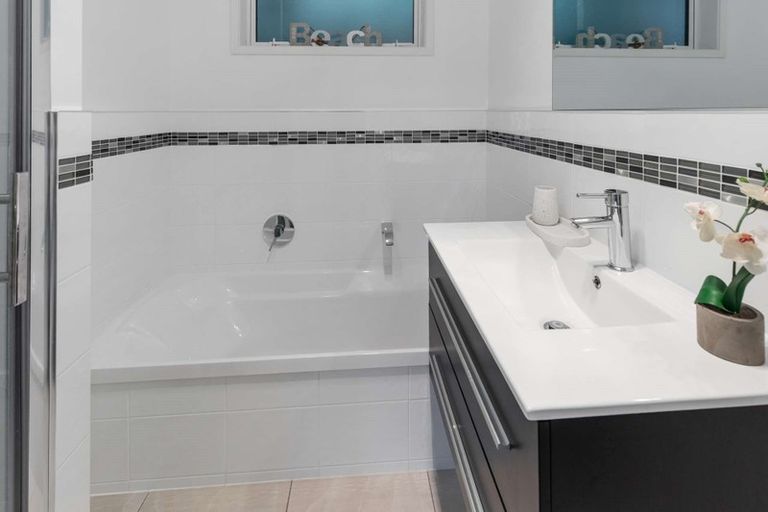 Photo of property in 26 Edwin Grove, Bethlehem, Tauranga, 3110