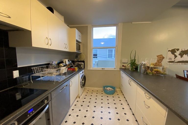 Photo of property in 16 Austin Street, Mount Victoria, Wellington, 6011