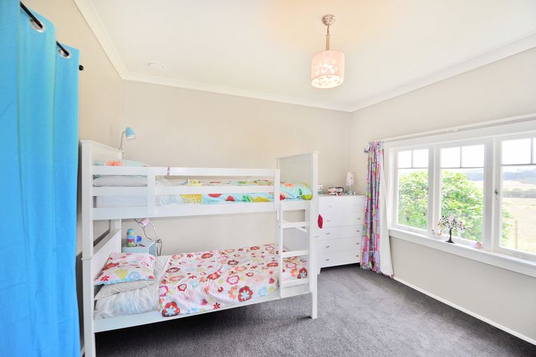 Photo of property in 15 Pukenui Road, Kaiwaka, 0573