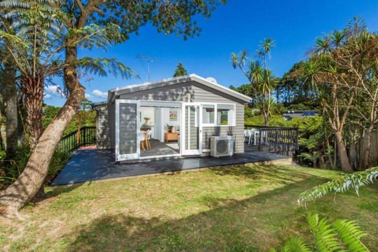 Photo of property in 60 Channel View Road, Campbells Bay, Auckland, 0630