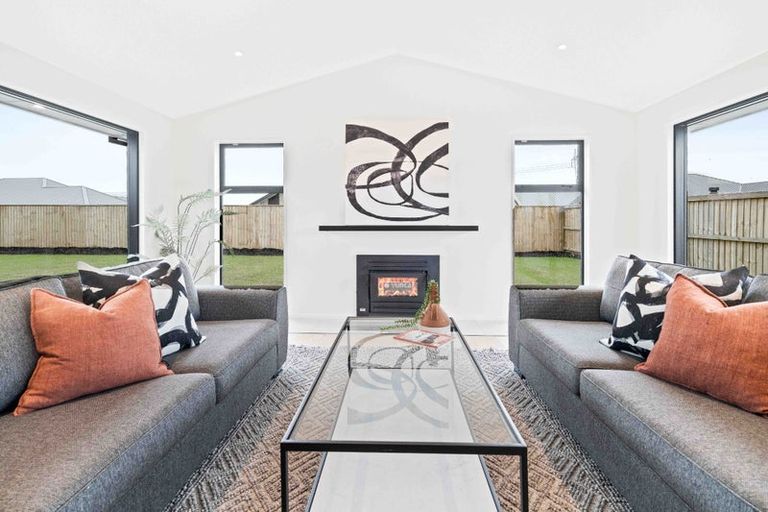 Photo of property in 35 Ridgeland Way, West Melton, 7618