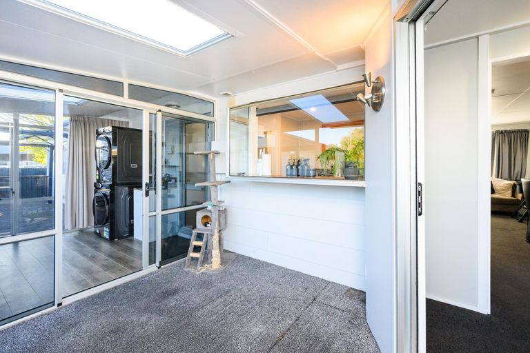 Photo of property in 44 Kaimanawa Street, Kelvin Grove, Palmerston North, 4414