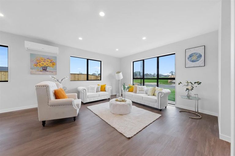 Photo of property in 6 Hoete Way, Tuakau, 2121