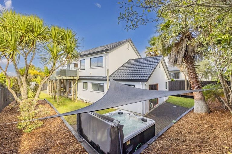 Photo of property in 40 Coventry Way, Long Bay, Auckland, 0630